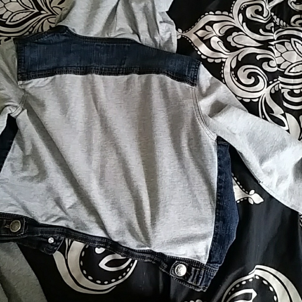 Jean jacket - Picture 4 of 4